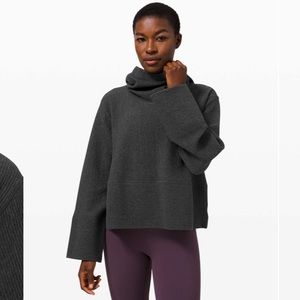 Lululemon heathered graphite grey retreat yourself hoodie, Xs/S